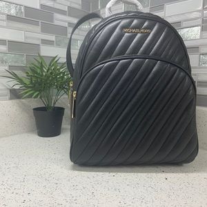 Medium Backpack